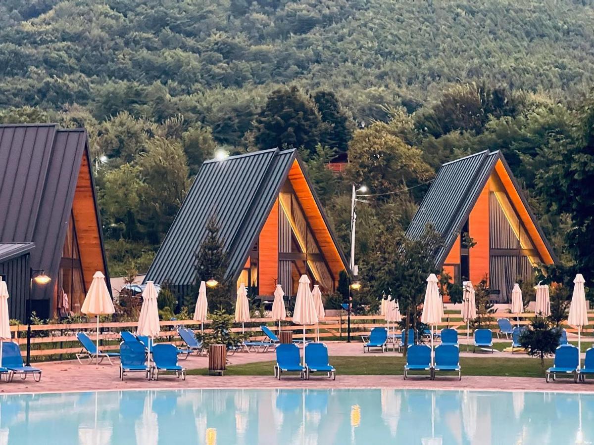 פריזאי Freskia Resort מראה חיצוני תמונה