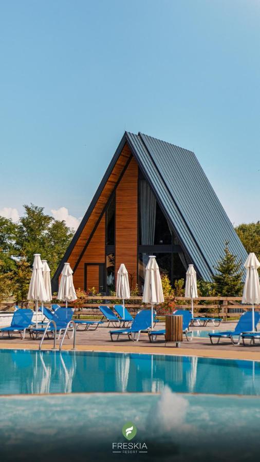 פריזאי Freskia Resort מראה חיצוני תמונה